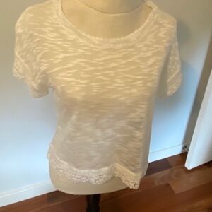 kenzie NWT Creme top with crocheted lace trim